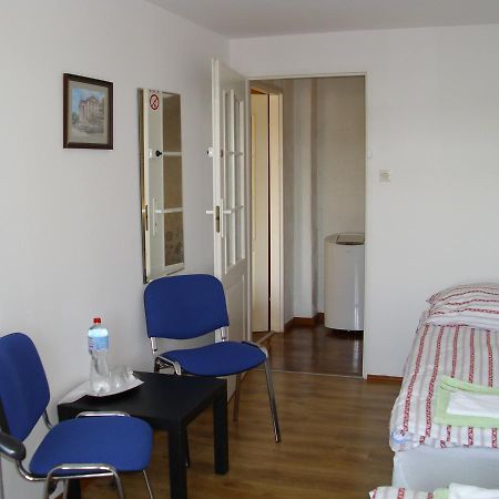 Pokoje Goscinne Irene Poznan Ngoại thất bức ảnh